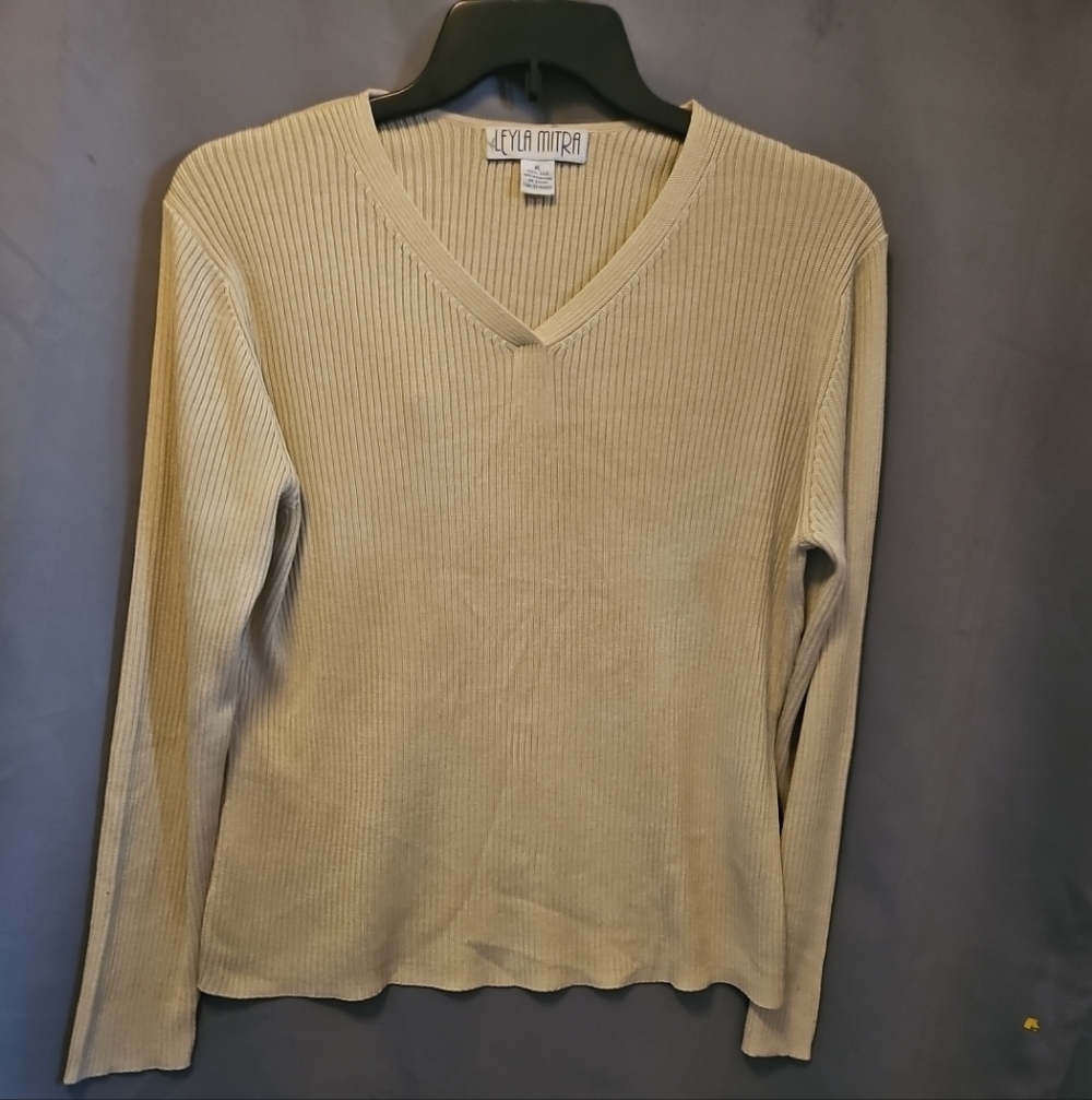 Leyla Mitra Beige Ribbed V-Neck 100% Silk Long Sleeve Top